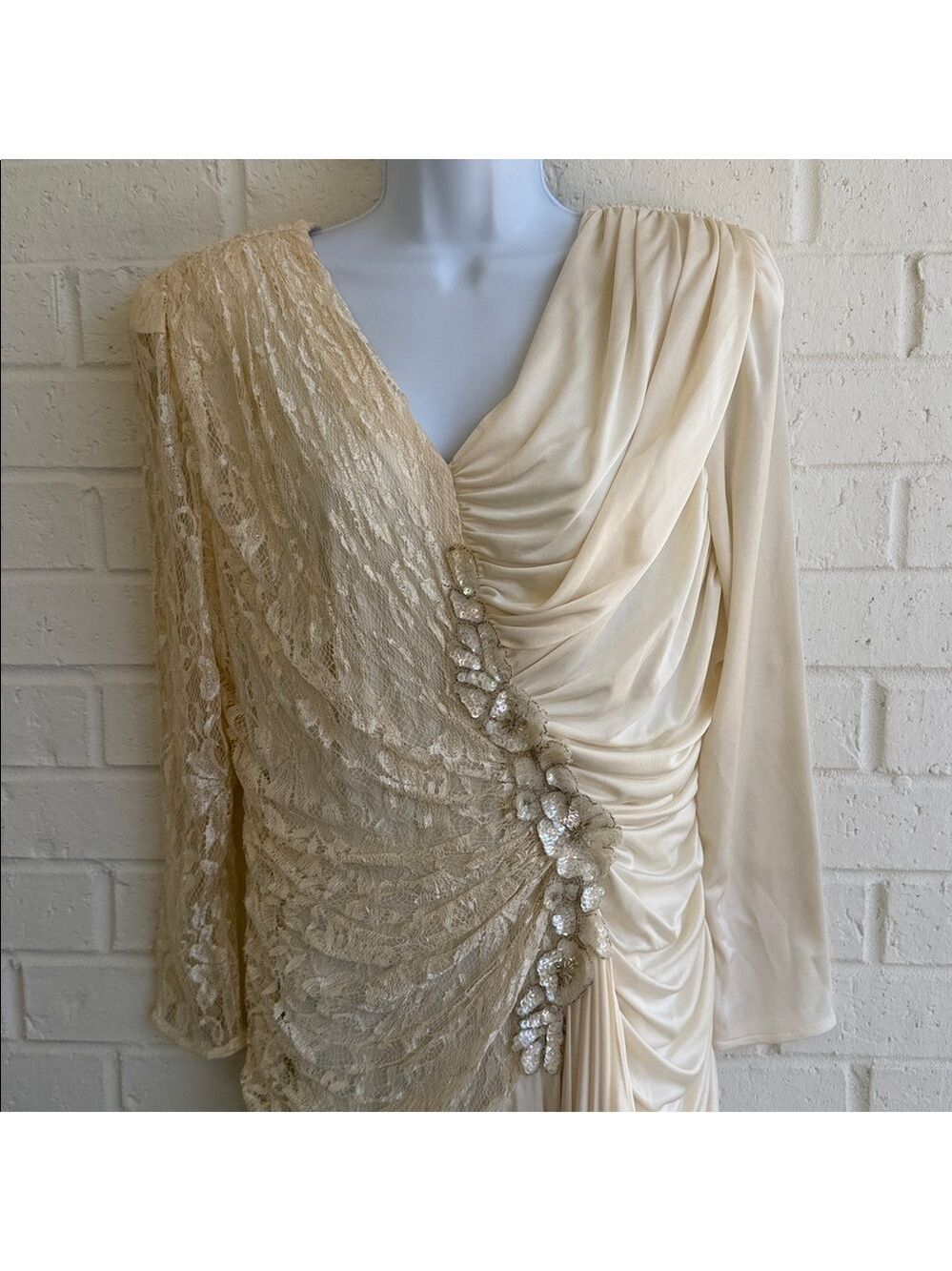 Filigree Ltd Vintage Elegant Ivory Draped Long Sleeve Special Occasion Dress 18W - Picture 4 of 17